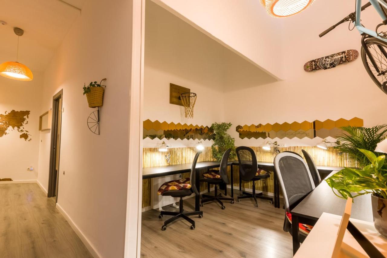 Social - Coliving & Coworking - Madrid Hostel Kültér fotó